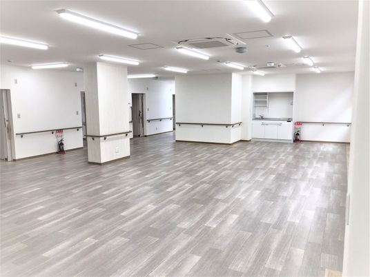 広々とした多目的スペース