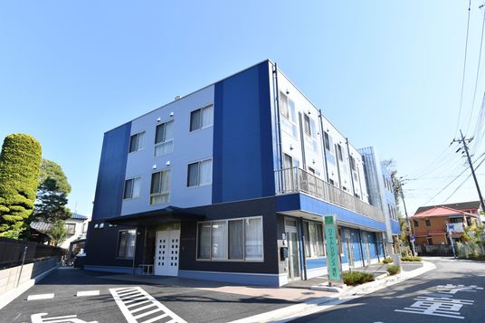 モダンな建物外観