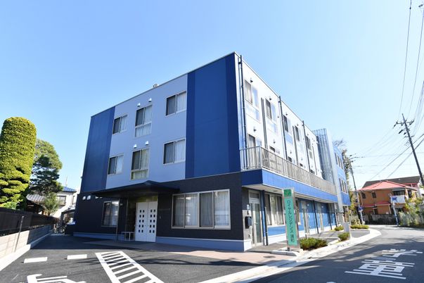モダンな建物外観