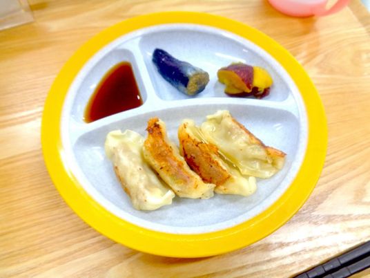 食事の皿