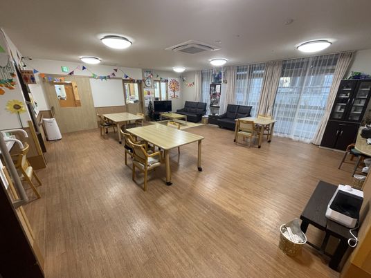共用ラウンジの介護職場