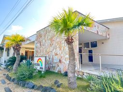 自然を取り入れた施設外観