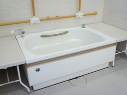 安全な浴室設備