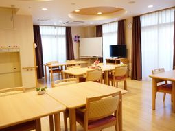 多目的利用可能な食堂