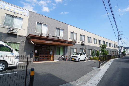 施設の外観全景