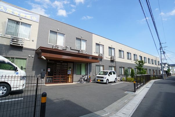 施設の外観全景