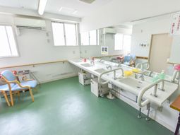 洗面所の明るい空間