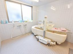 清潔な浴室設備