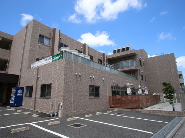 快適な環境の建物外観