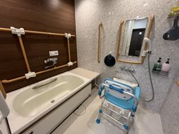 介助用設備付き浴室