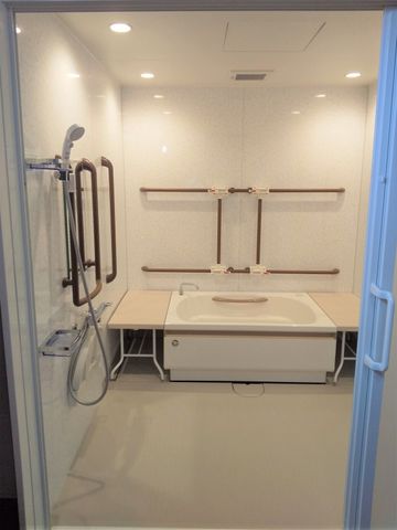 バリアフリー設計の洗面台
