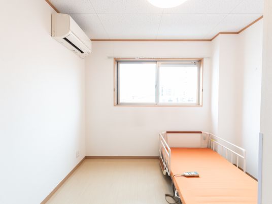 清潔な個室の居室