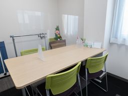 明るい対話スペース