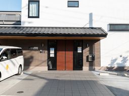 清潔感のあるエントランス