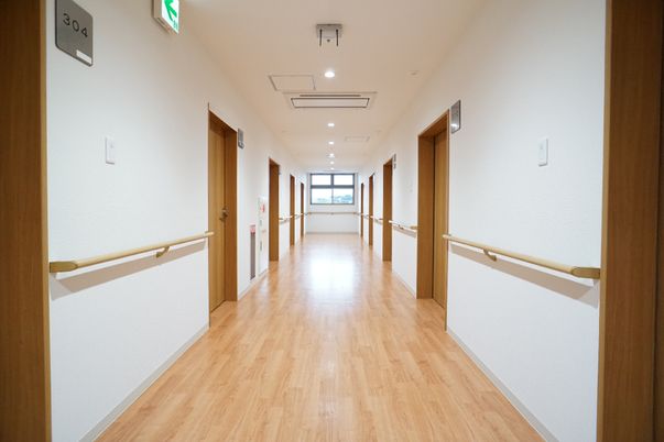 清潔感のある廊下末尾