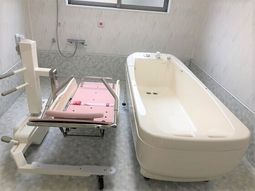 バリアフリー対応の浴室