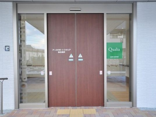 エントランスの自動扉