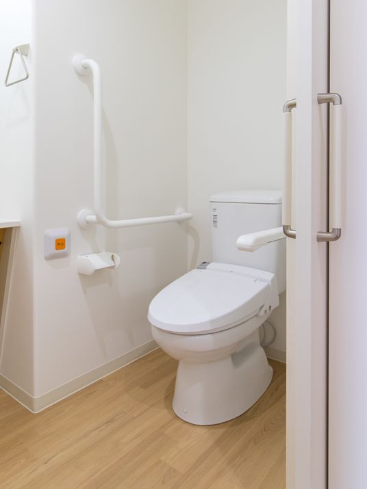 バリアフリーなトイレ設備