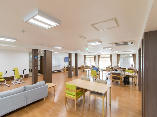 明るい共用スペース