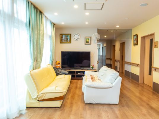 応接セットのあるラウンジ