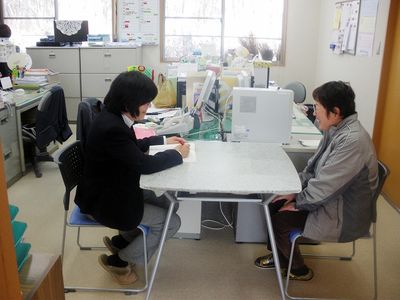 面談中のスタッフイメージ