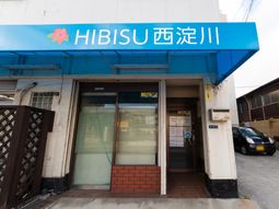 清潔感のある施設入り口