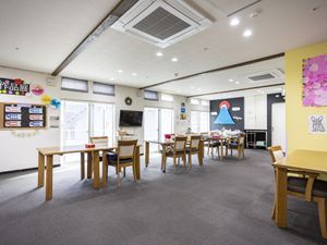明るいダイニングルーム