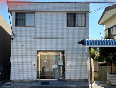 シンプルな外観