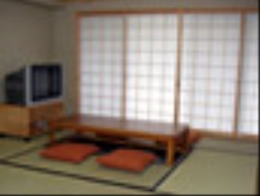 明るい和室の座敷
