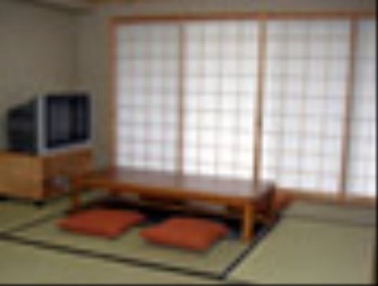 明るい和室の座敷