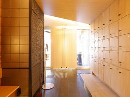 エントランスの静かな風景