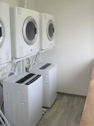 洗濯機と乾燥機の設備