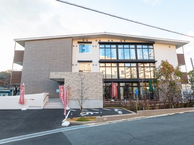 モダンな建物の外観