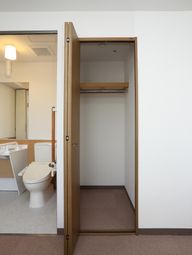 清潔なクローゼット