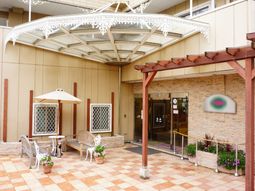 屋外の休憩エリア