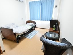 明るい居室のインテリア