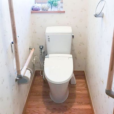 手すり付きトイレ設備