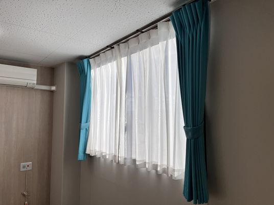 清潔感のある居室の一角