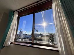採光良好な居室の窓