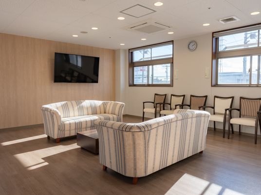 清潔感あるラウンジ