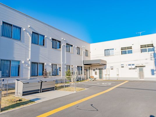 キレイな施設の外観