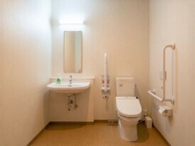 バリアフリーなトイレ空間