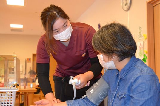 健康チェックを行う様子