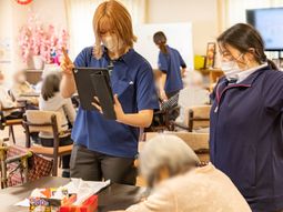 スタッフと利用者の交流