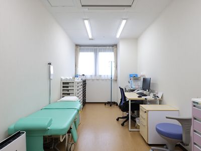 診療風の機能訓練室