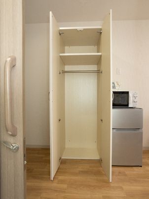 収納豊富な居室クローゼット