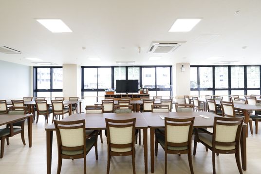 広々とした食堂の様子