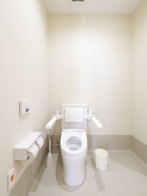 バリアフリーのトイレ設備
