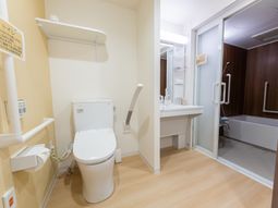 バリアフリーなトイレ設備