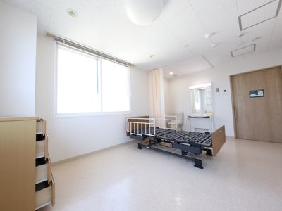 明るく清潔な居室
